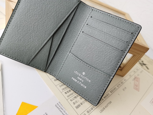 LVコピーウォレット素材ディテール